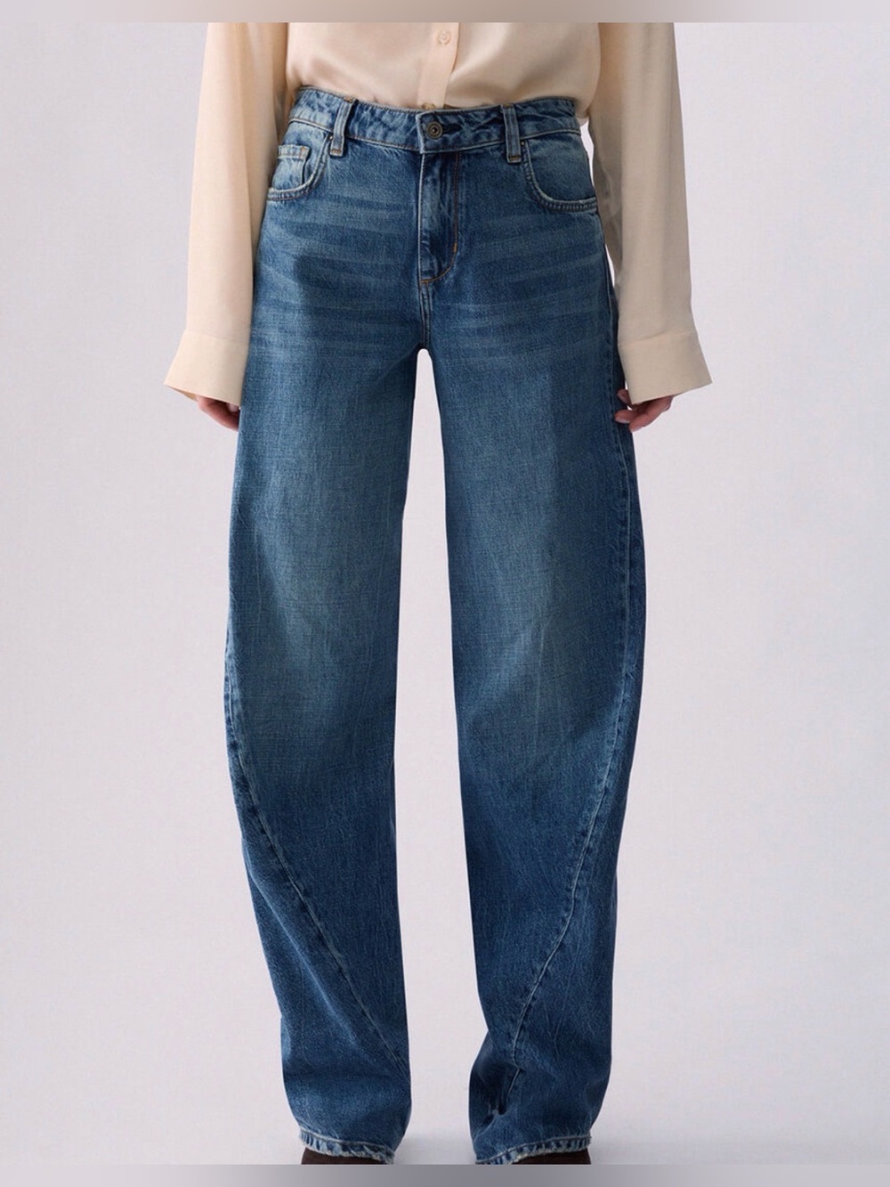 Liu Jo jeans with asymmetrical seams NWOT